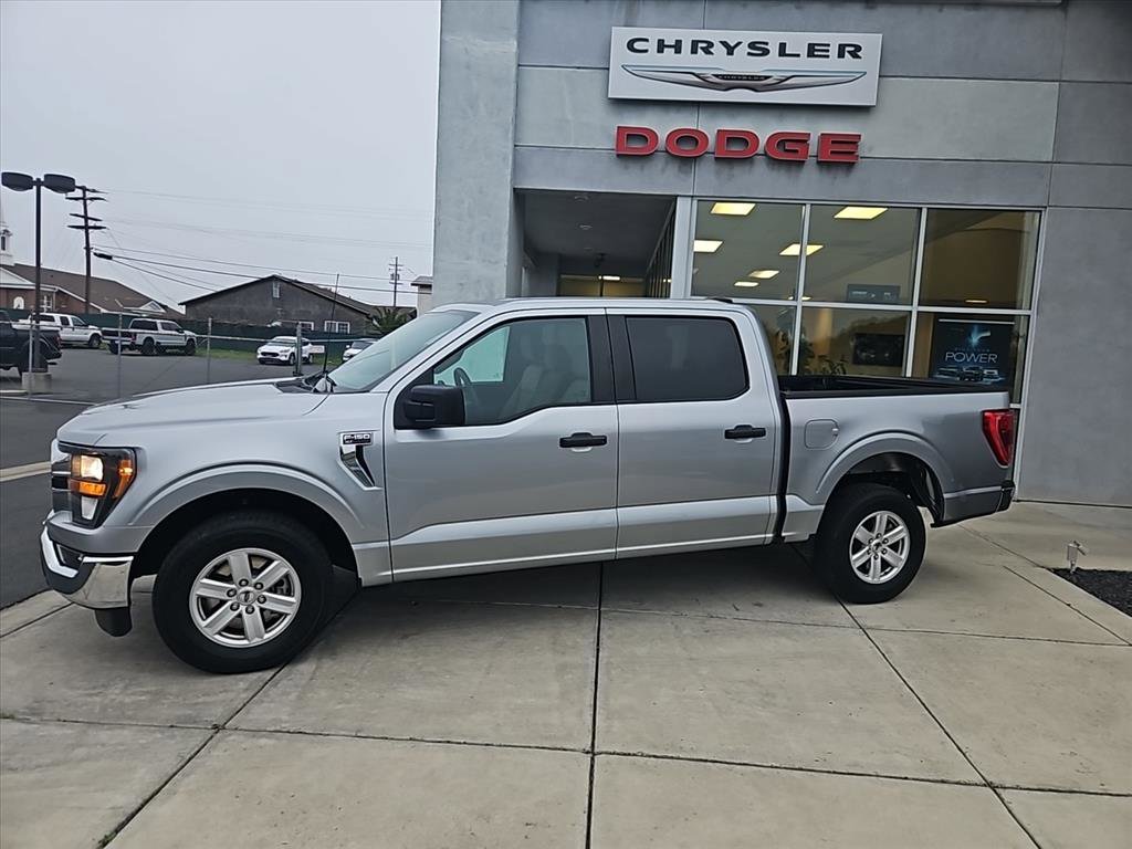 Used 2023 Ford F150 XLT image 3