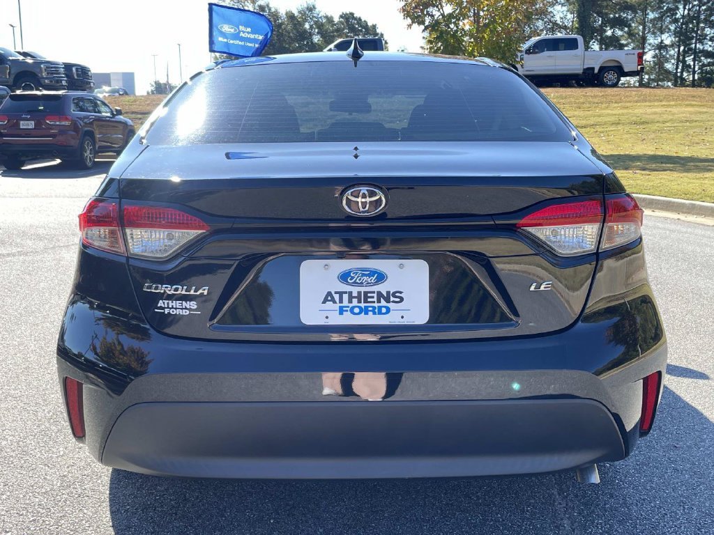 Used 2023 Toyota Corolla LE FWD image 4