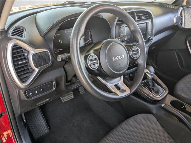 Used 2023 Kia Soul LX FWD image 10