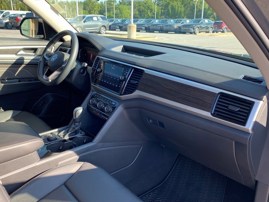 Used 2023 Volkswagen Atlas SE AWD/4WD image 31