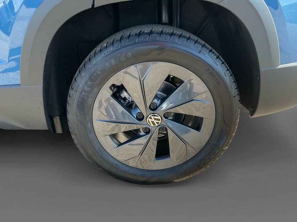 New 2026 Volkswagen Taos S FWD image 14