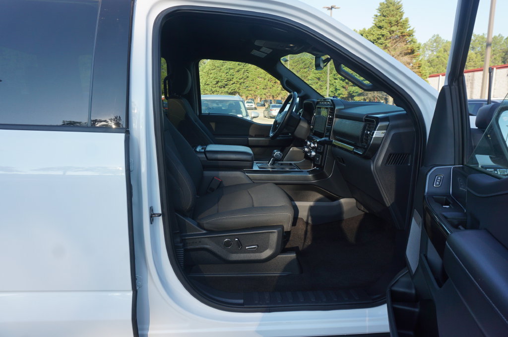 Used 2021 Ford F150 XLT w/ Equipment Group 302A High AWD/4WD image 16
