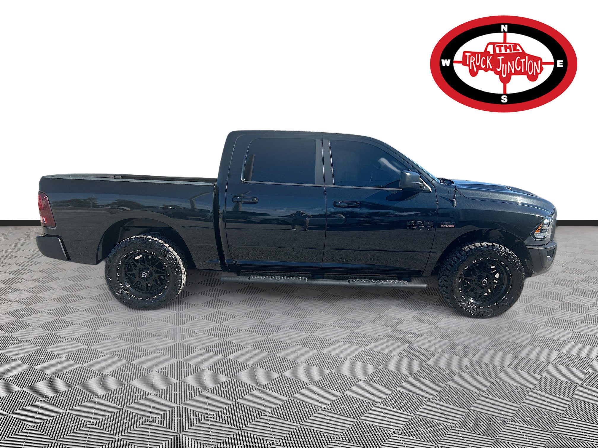 Used 2017 RAM 1500 Rebel image 8