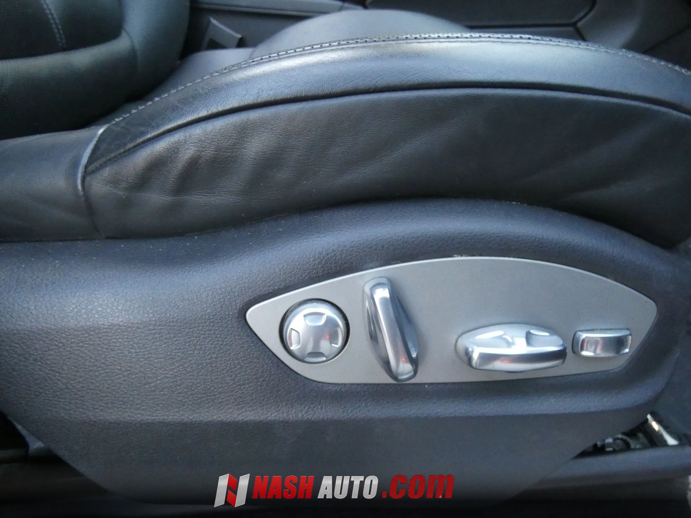 Used 2015 Porsche Macan S AWD/4WD image 26