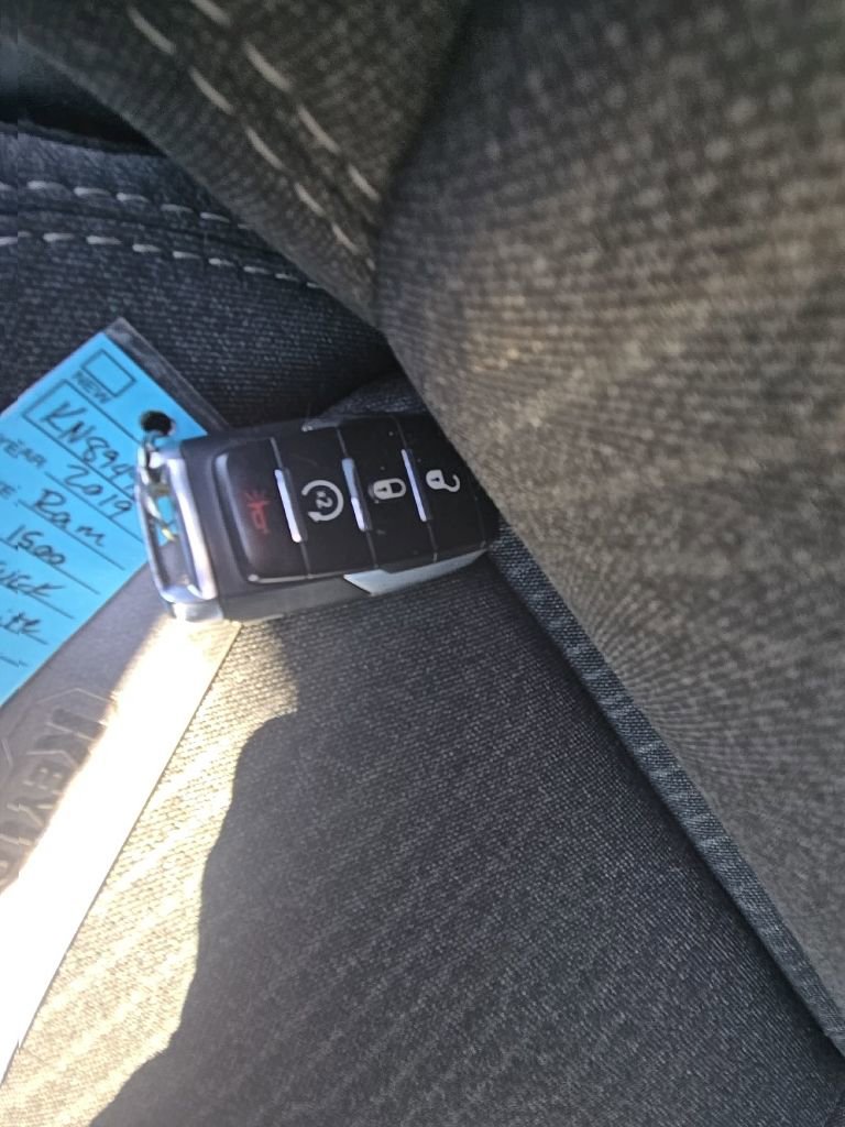 Used 2019 RAM 1500 Big Horn AWD/4WD image 34