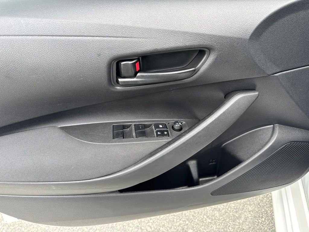 Used 2022 Toyota Corolla LE FWD image 21
