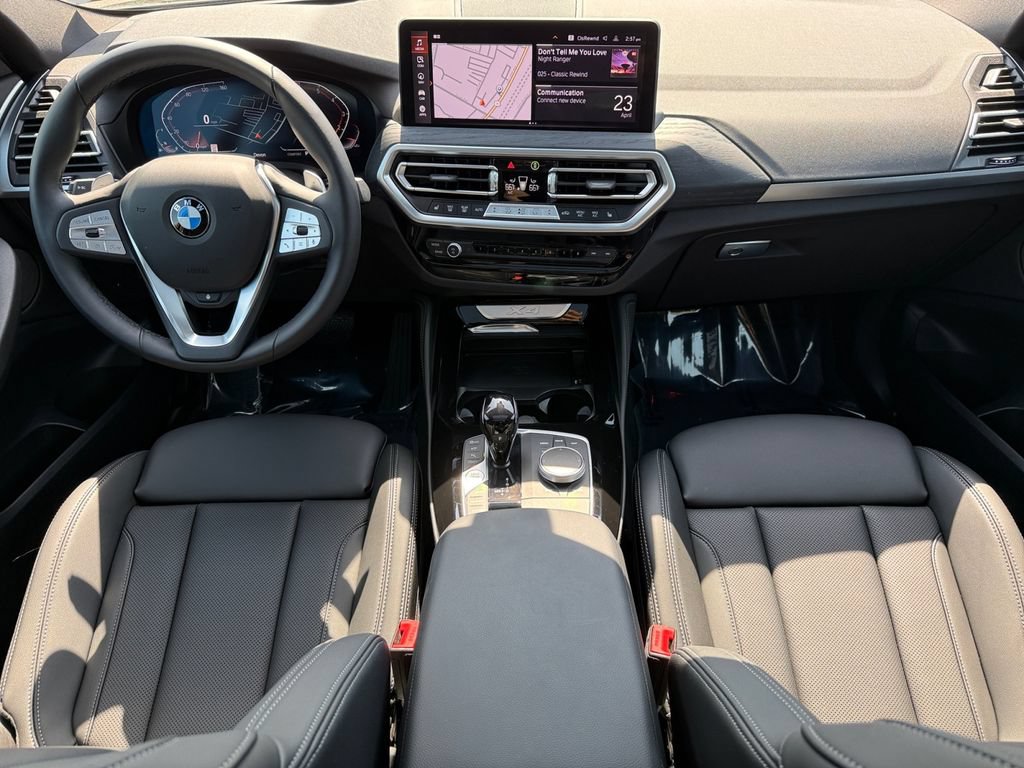 Used 2025 BMW X4 xDrive30i w/ Premium Package AWD/4WD image 9