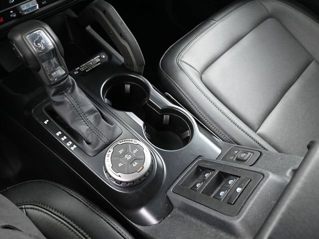 Used 2024 Ford Bronco Everglades image 31