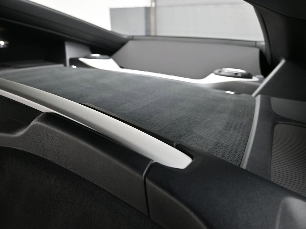 Certified 2025 Porsche 718 Cayman Style Edition image 6