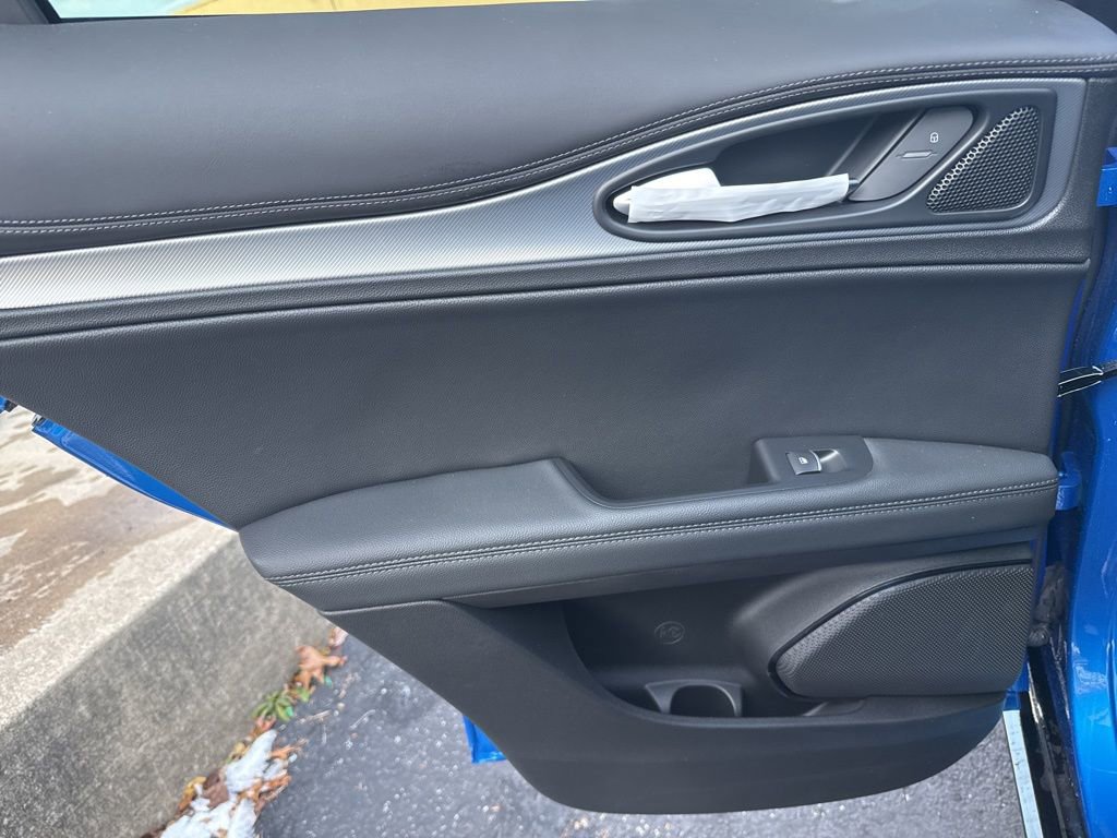 New 2025 Alfa Romeo Stelvio Sprint image 17