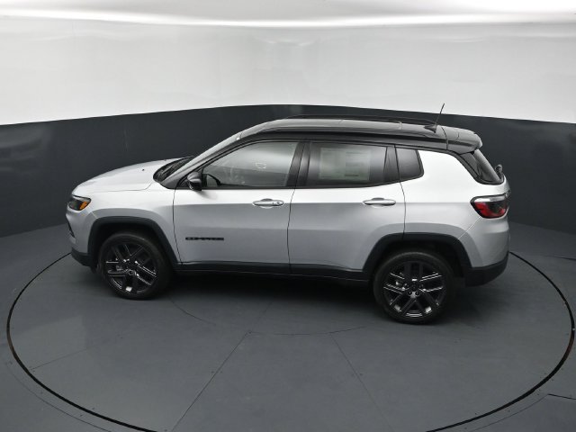 New 2026 Jeep Compass Limited w/ Sun, Sound & Navigation Group AWD/4WD image 15