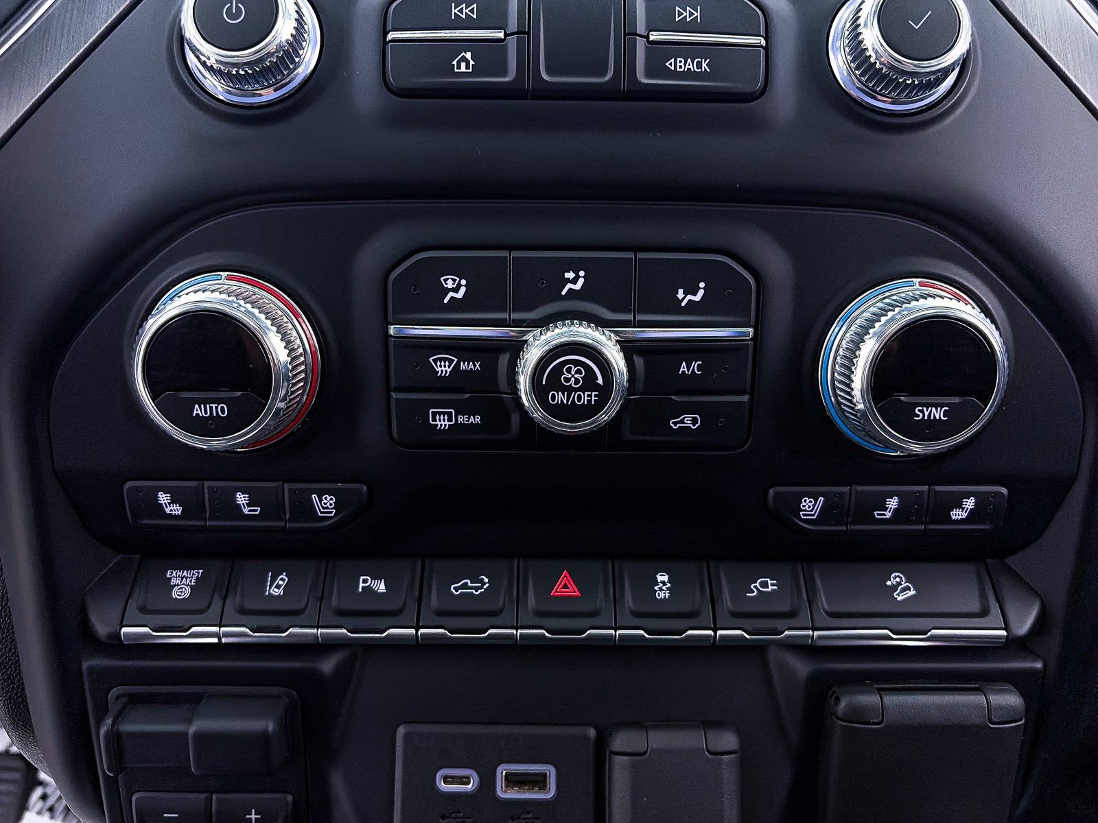 Used 2022 GMC Sierra 2500 Denali AWD/4WD image 28