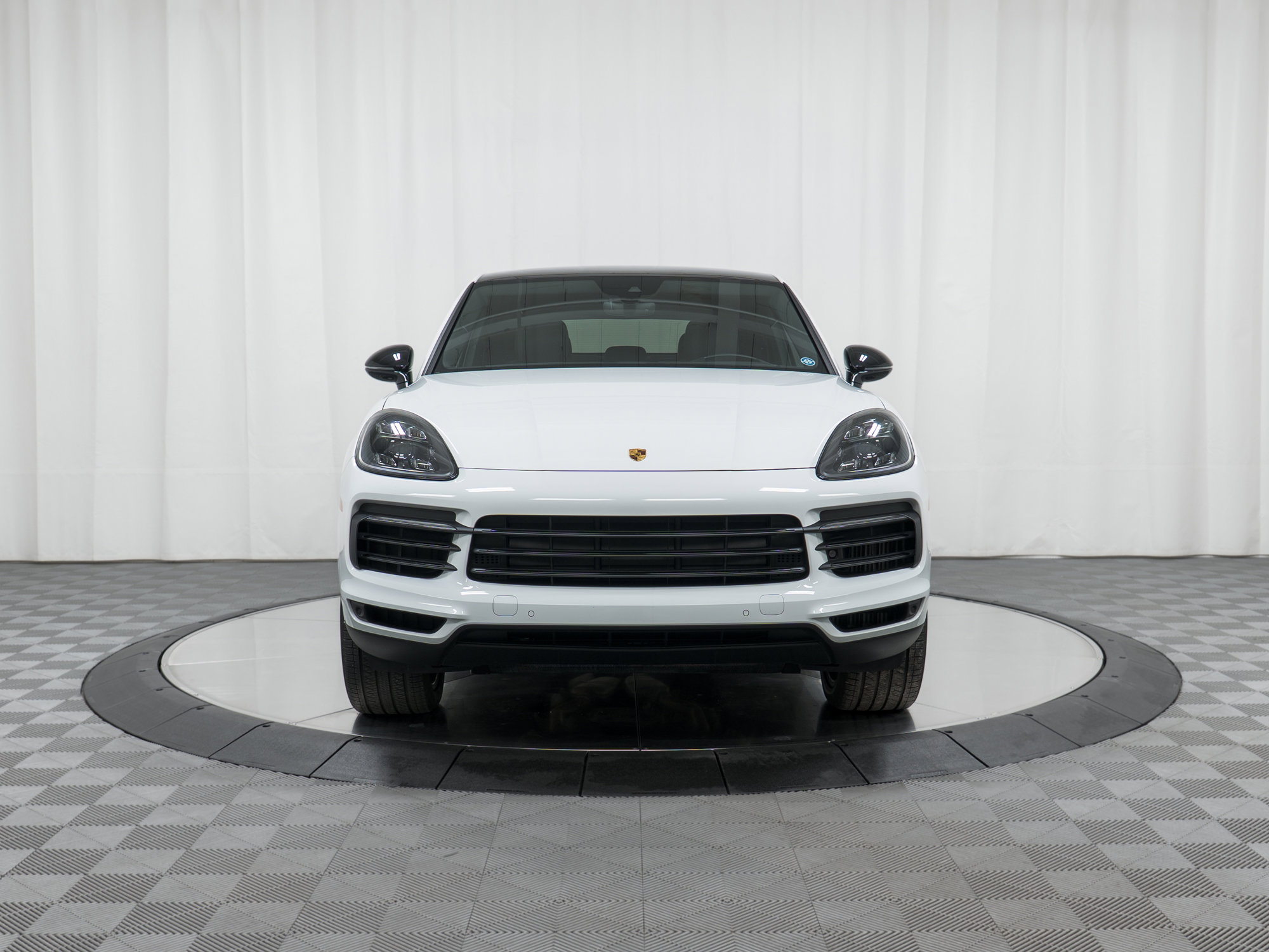 Certified 2020 Porsche Cayenne S image 10