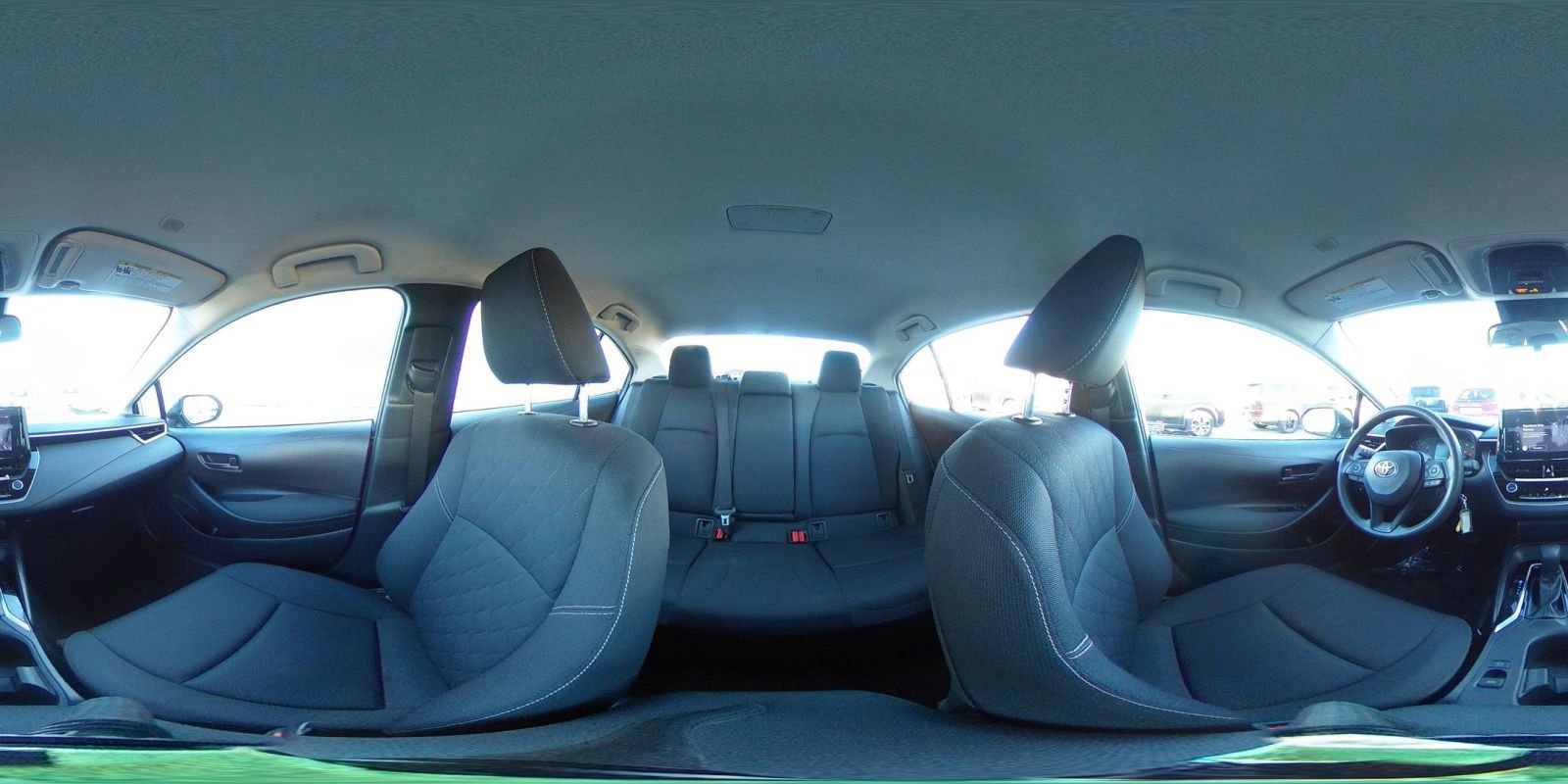 Used 2025 Toyota Corolla Hybrid Sedan image 40