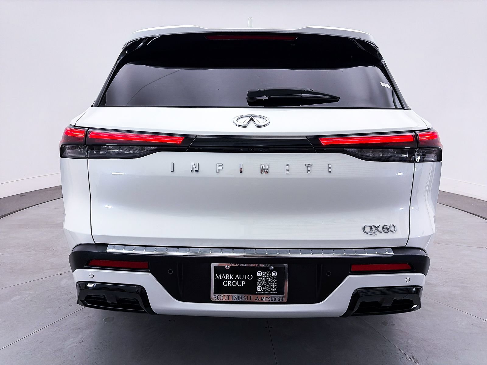 Used 2023 INFINITI QX60 Luxe w/ Cargo Package image 14