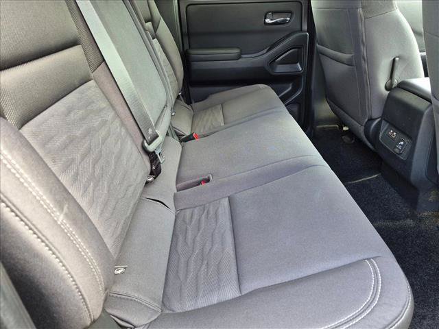 Used 2022 Nissan Frontier SV RWD image 18