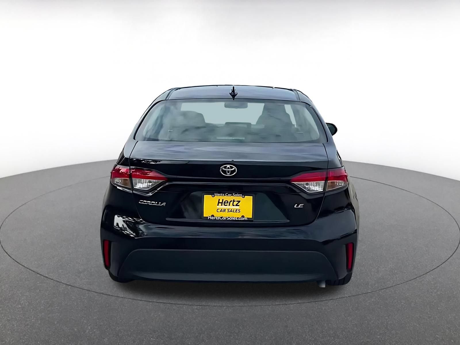 Used 2025 Toyota Corolla LE FWD image 12