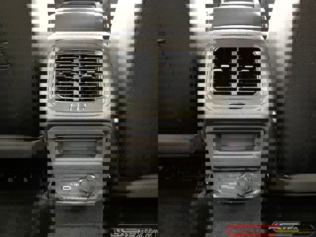 Used 2024 Volkswagen Tiguan SE image 20