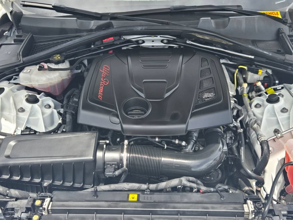 Used 2021 Alfa Romeo Giulia Ti w/ Nero Edizione RWD image 9