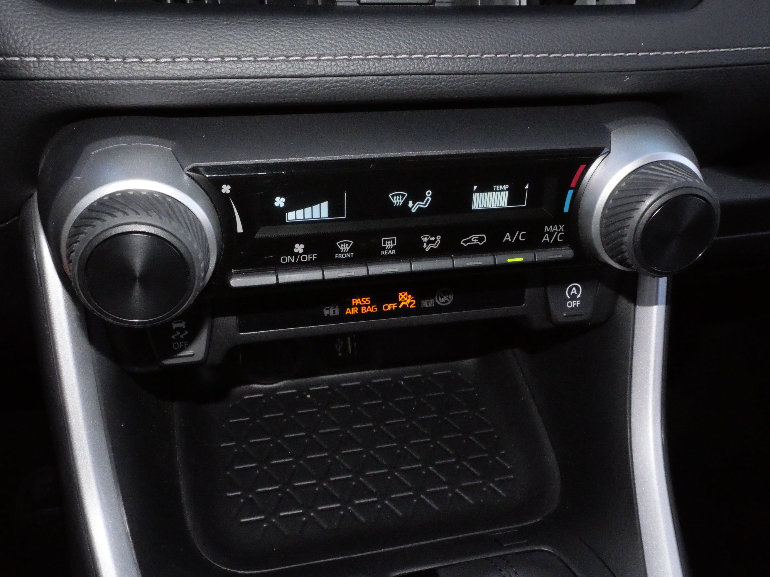 Certified 2025 Toyota RAV4 LE AWD/4WD image 23