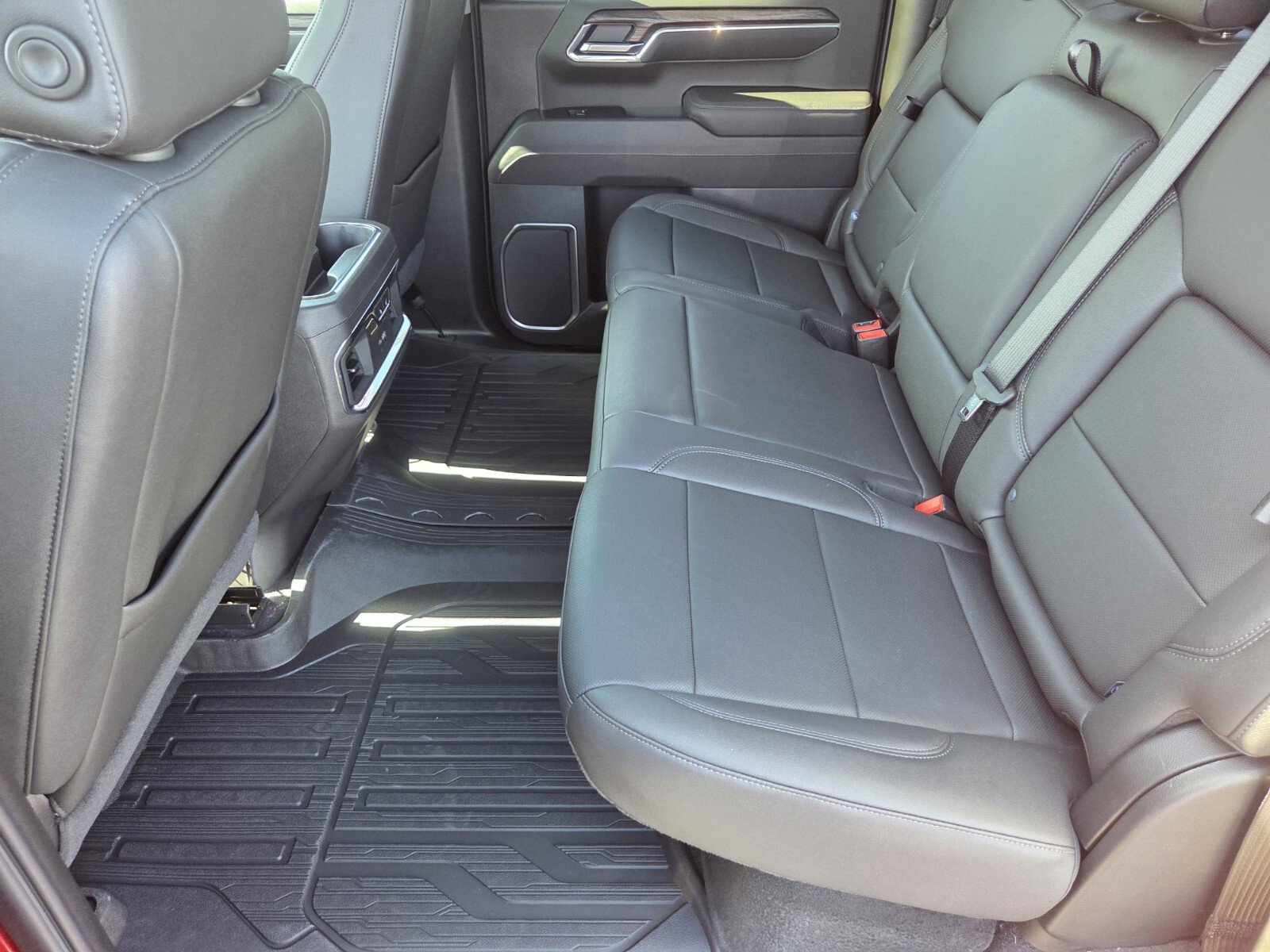 New 2025 GMC Sierra 1500 SLT w/ SLT Premium Plus Package image 8