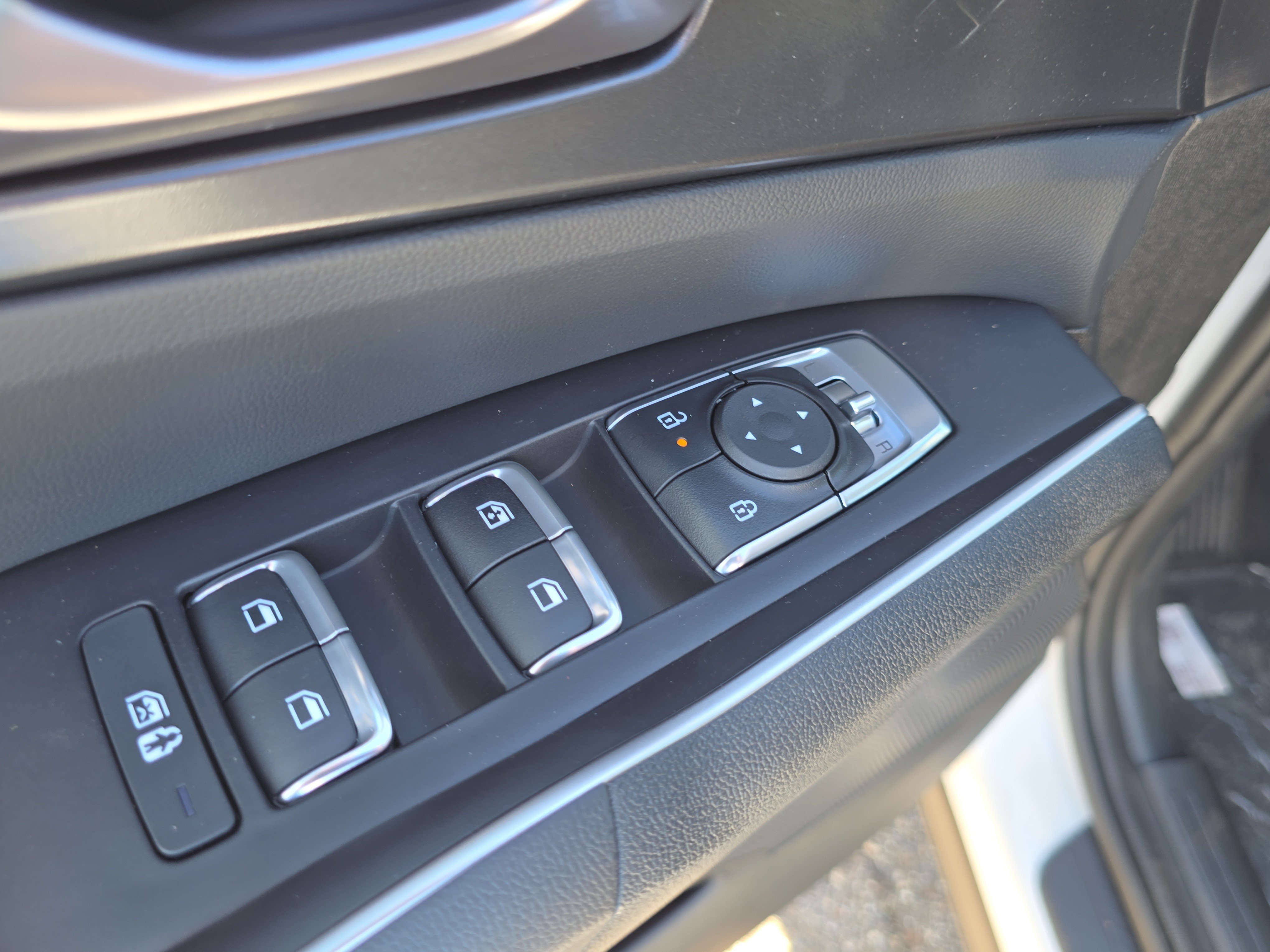 New 2026 Kia Sorento LX FWD image 19