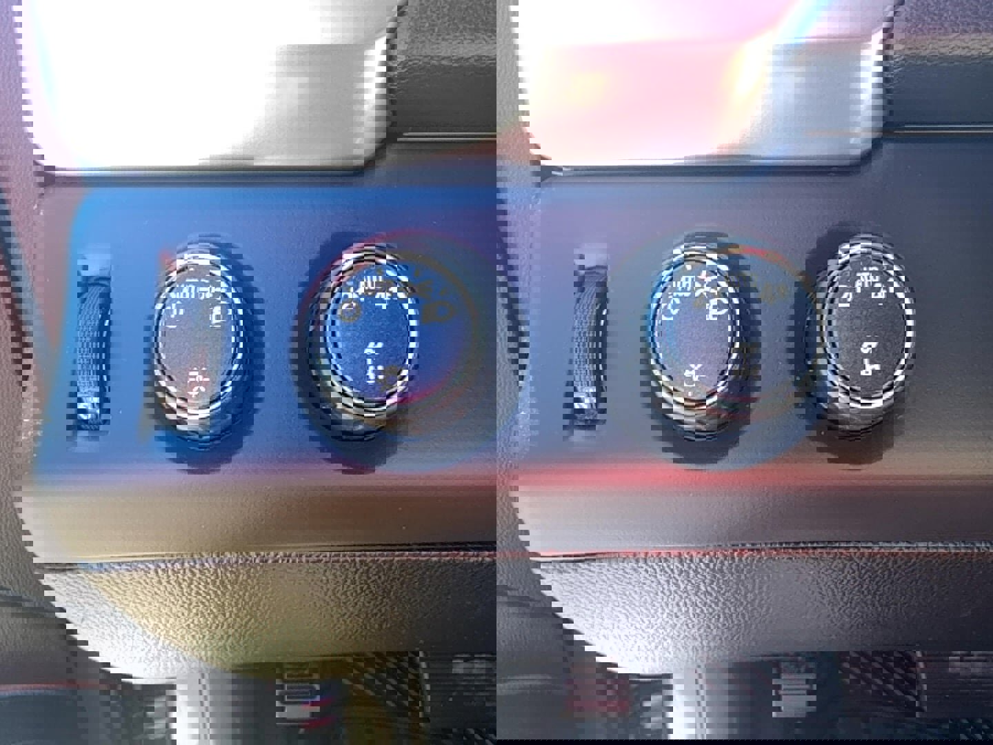 Used 2020 Chevrolet Tahoe LT AWD/4WD image 17