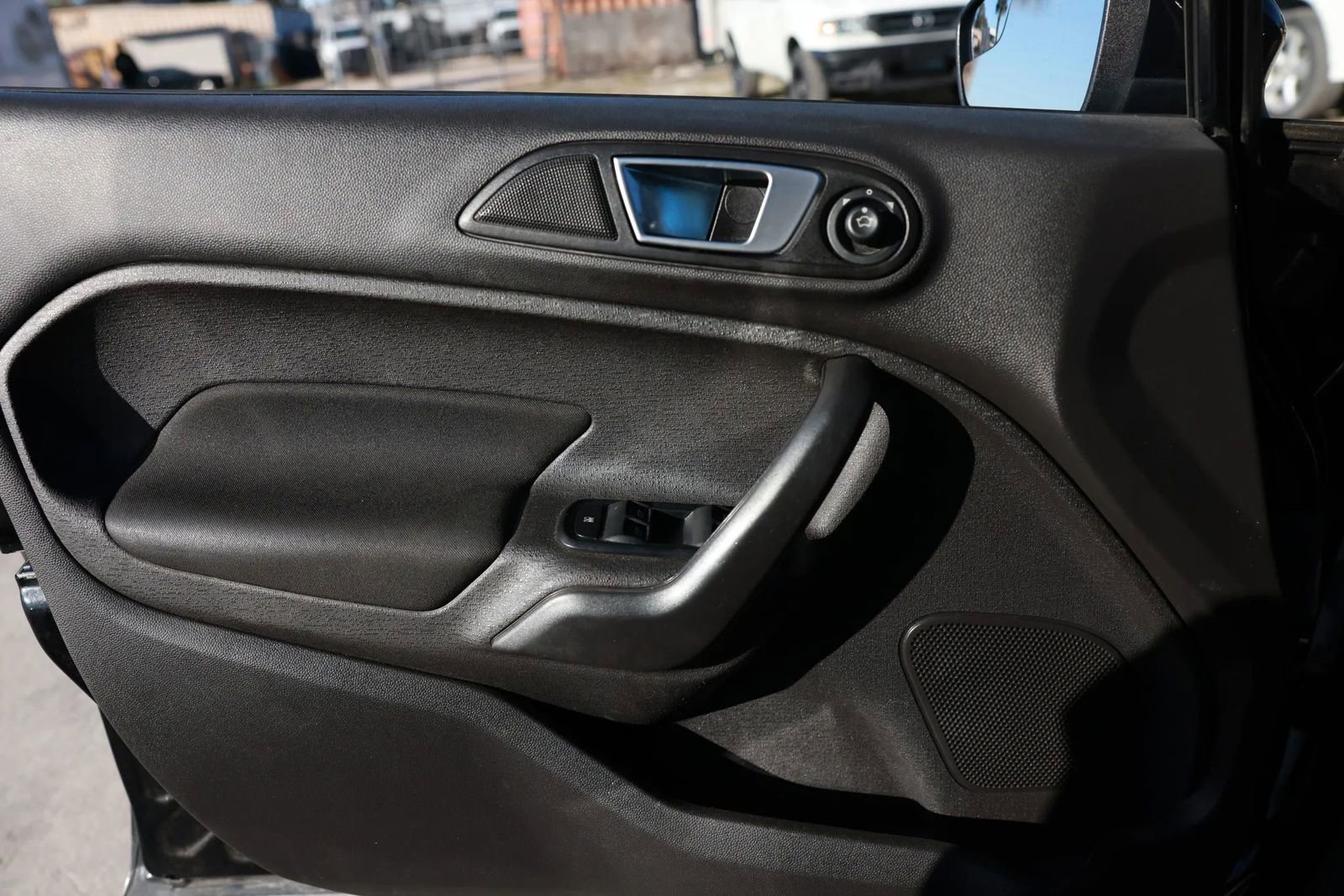 Used 2016 Ford Fiesta ST FWD image 39