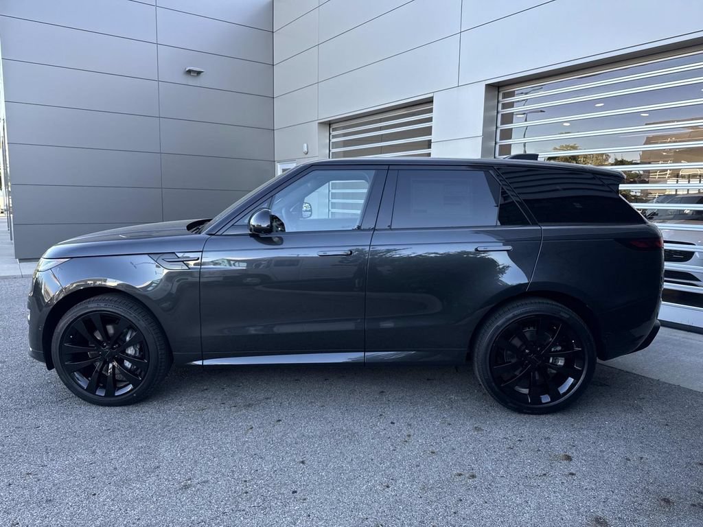 New 2026 Land Rover Range Rover Sport Dynamic SE AWD/4WD image 4