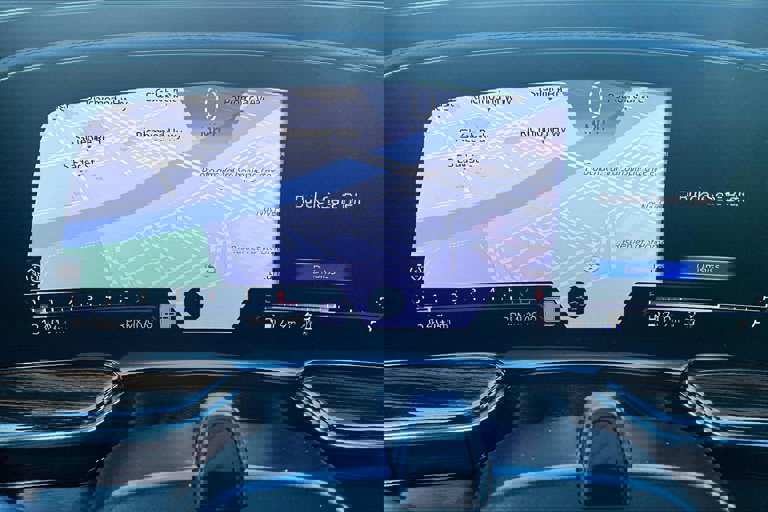 Used 2024 Cadillac Escalade ESV Premium Luxury image 19