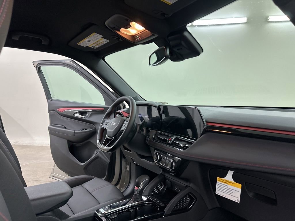 New 2026 Chevrolet TrailBlazer RS w/ Convenience Package AWD/4WD image 15