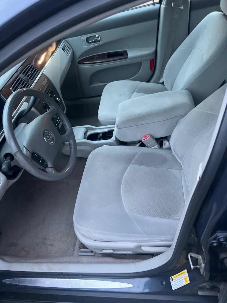 Used 2008 Buick LaCrosse CX image 5