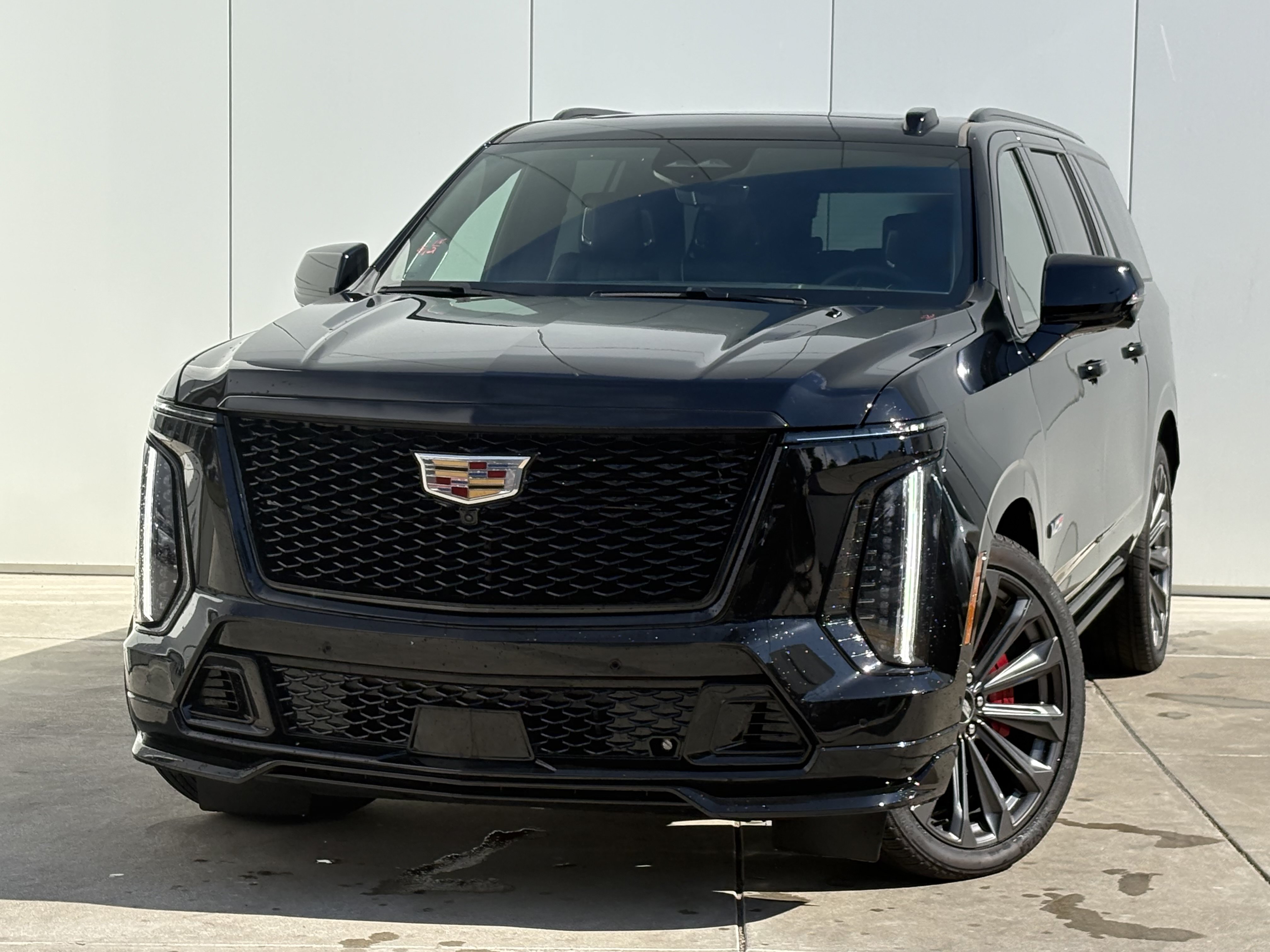 Used 2025 Cadillac Escalade ESV V