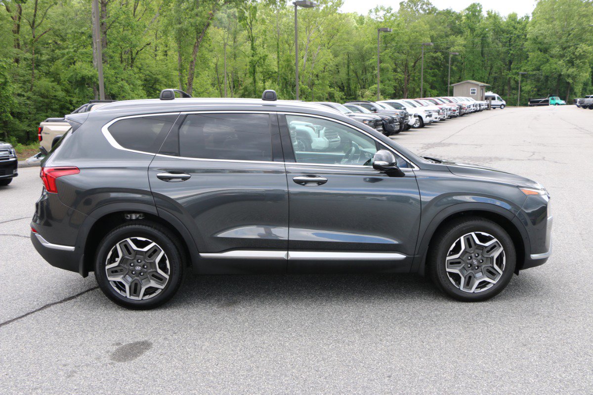 Used 2022 Hyundai Santa Fe Limited FWD image 9