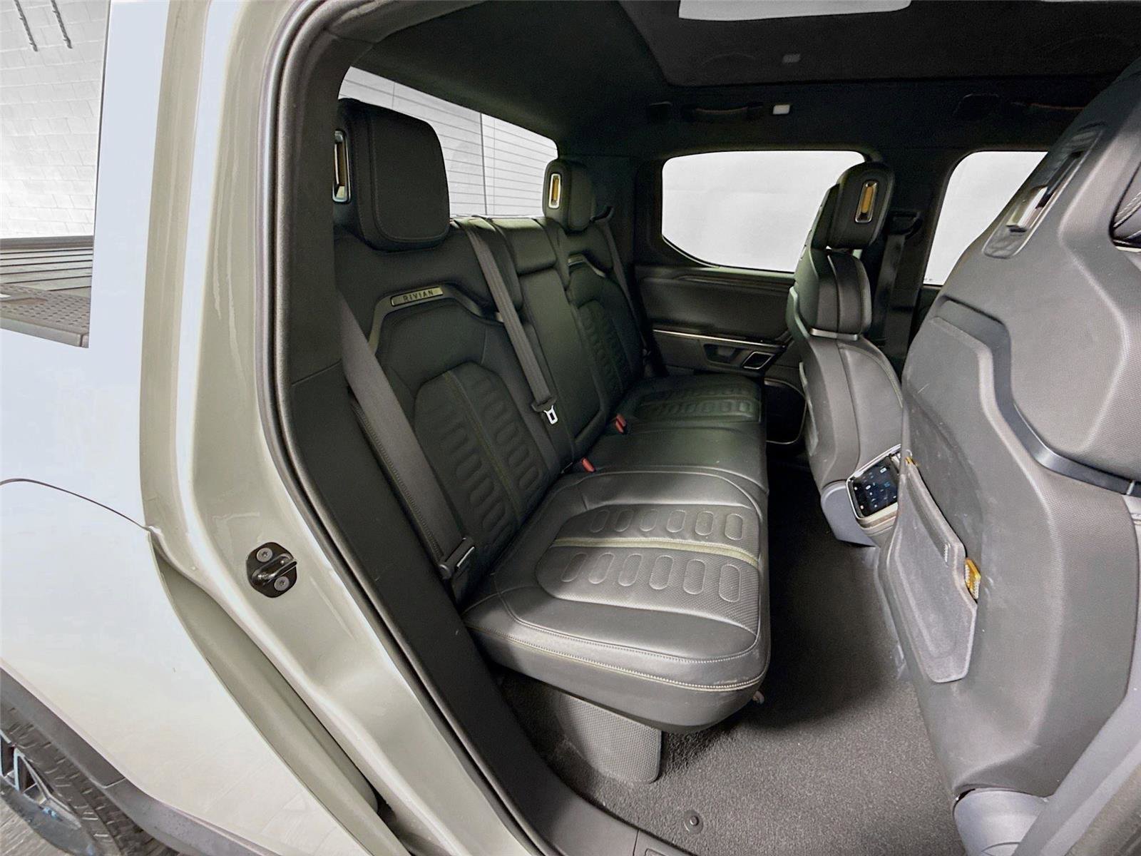 Used 2022 Rivian R1T Launch Edition image 20