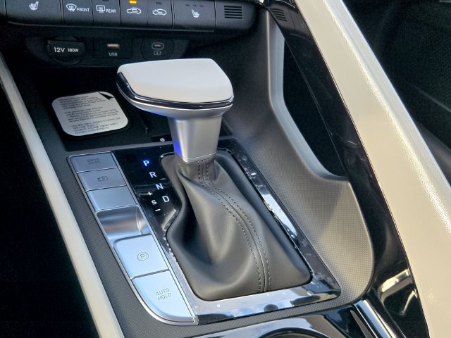New 2026 Hyundai Elantra Limited FWD image 11