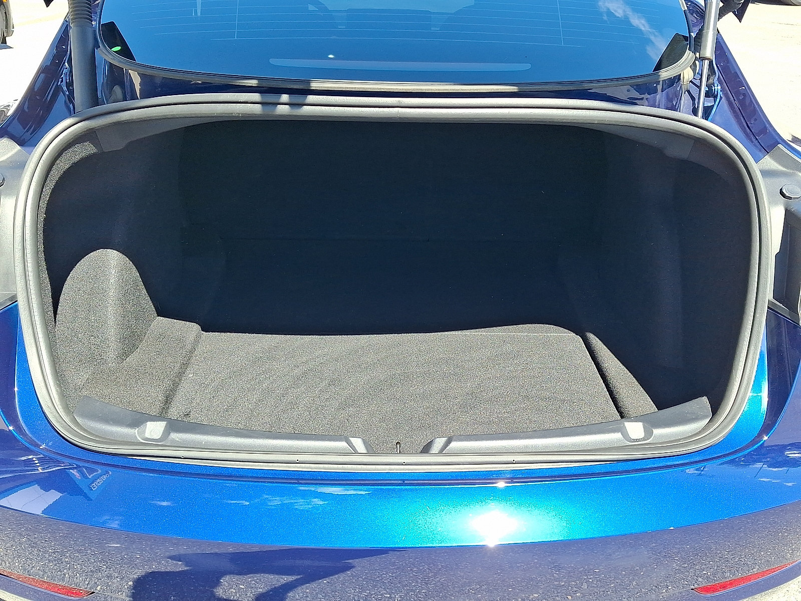 Used 2023 Tesla Model 3 Standard Range RWD image 29