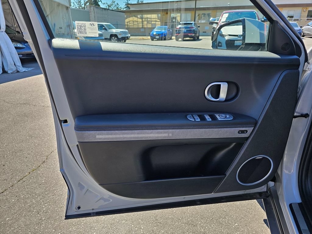 Used 2024 Hyundai Ioniq 5 Limited AWD/4WD image 23