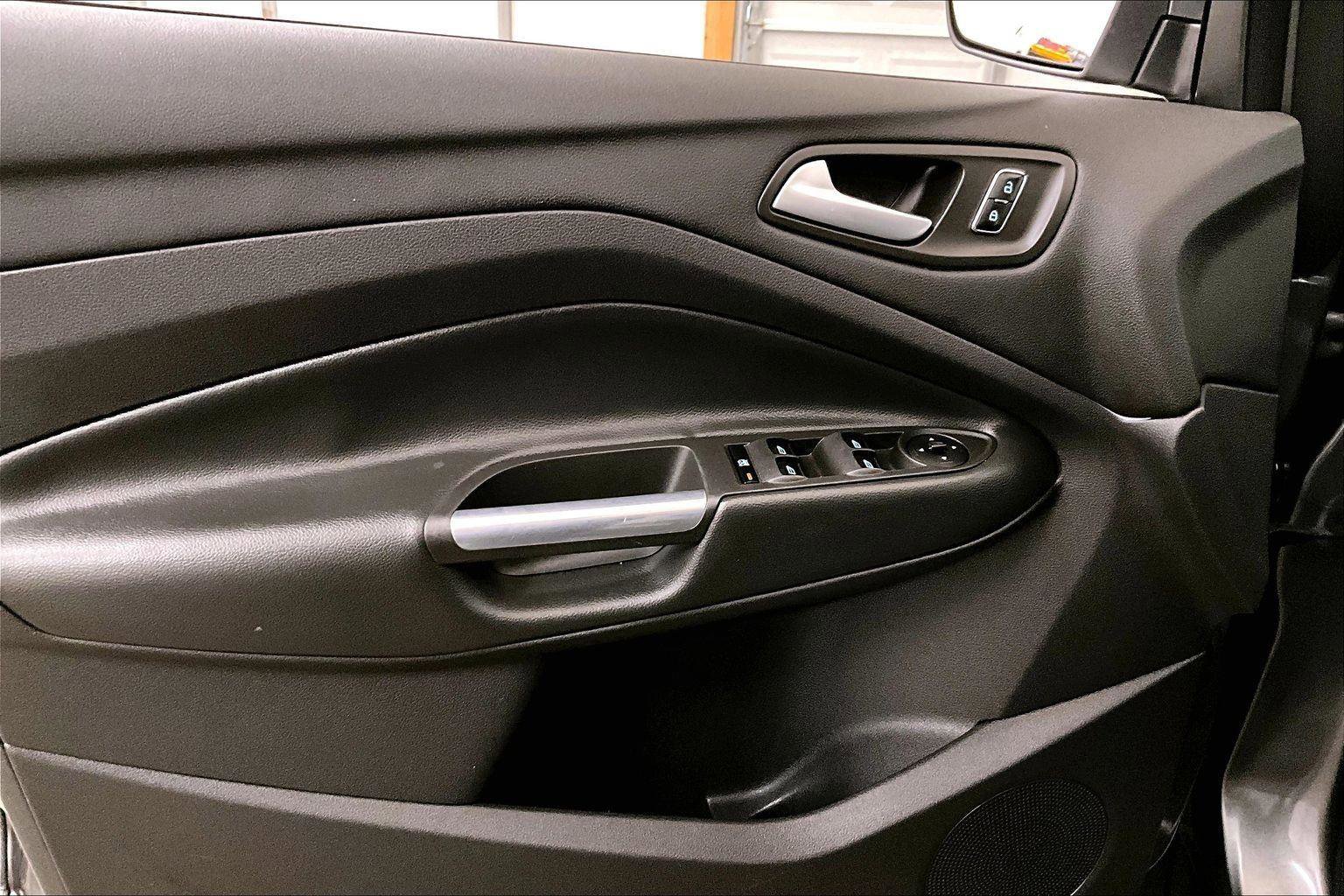 Used 2014 Ford Escape SE image 23