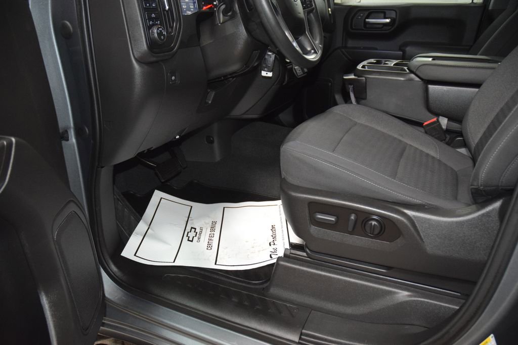Used 2022 Chevrolet Silverado 1500 Custom w/ Safety Confidence Package AWD/4WD image 38