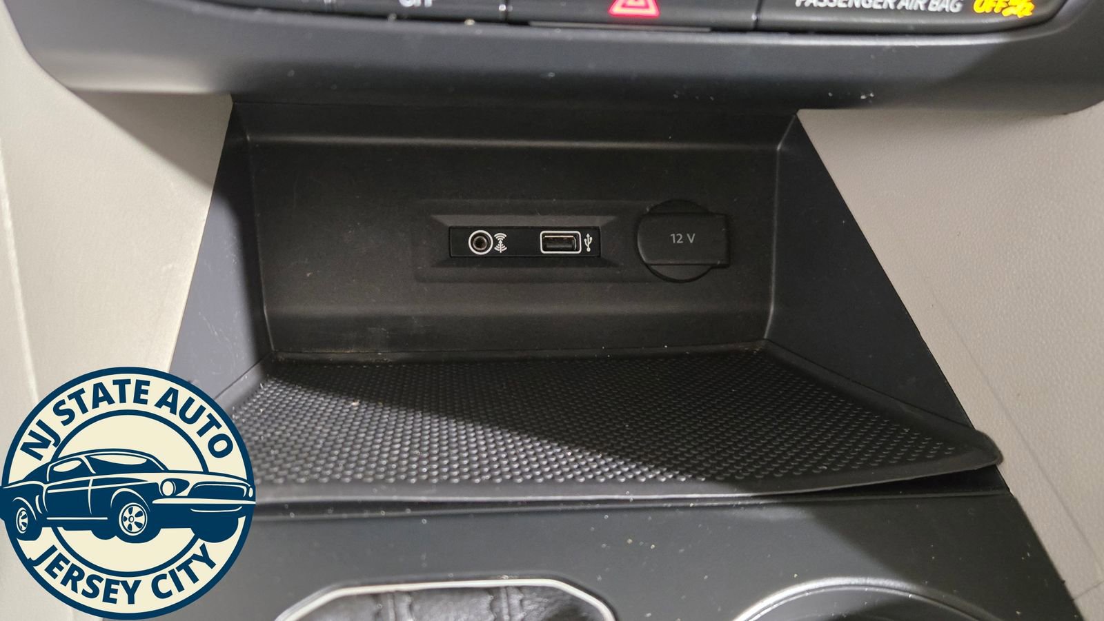 Used 2019 Volkswagen Atlas SE w/ Towing Package AWD/4WD image 16