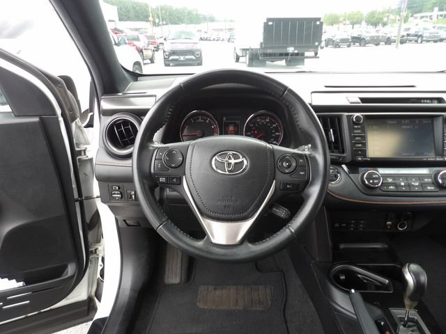 Used 2018 Toyota RAV4 SE w/ Power Extra Value Package AWD/4WD image 21