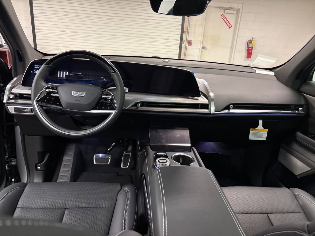 New 2026 Cadillac Vistiq Luxury image 32