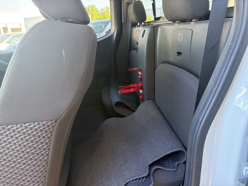 Used 2019 Nissan Frontier SV image 21