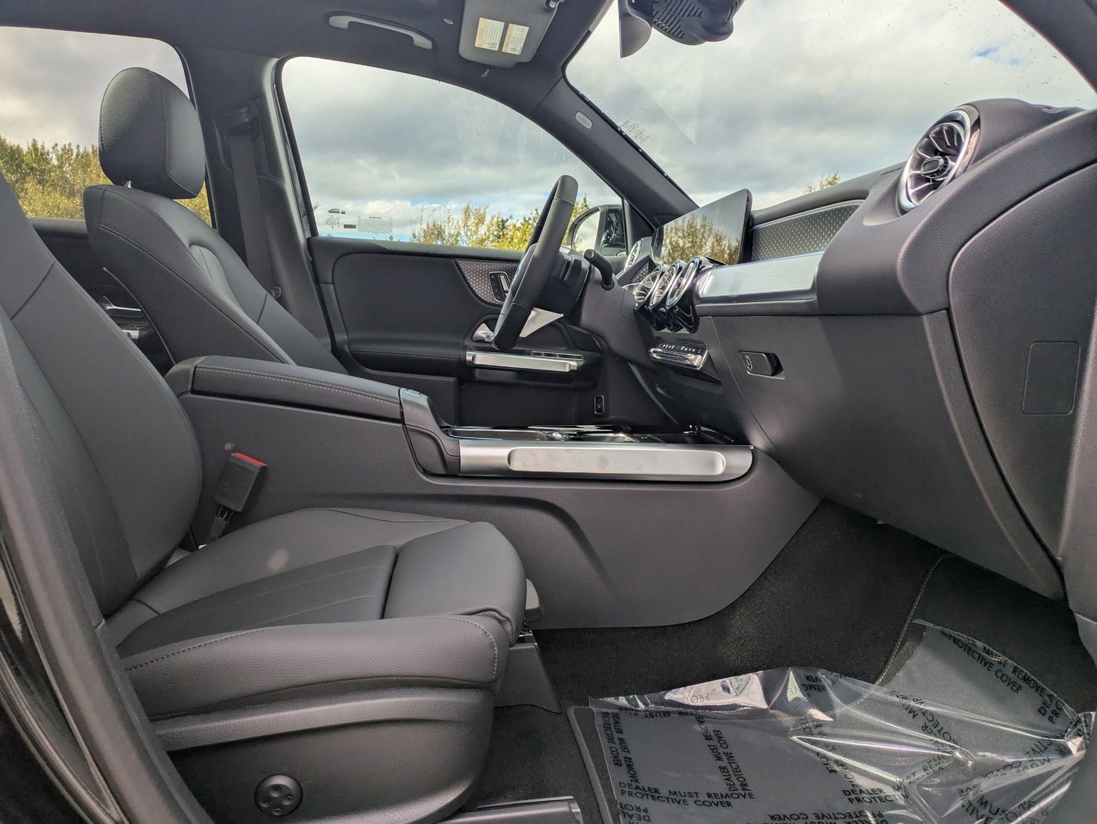 Certified 2026 Mercedes-Benz GLB 250 4MATIC image 22