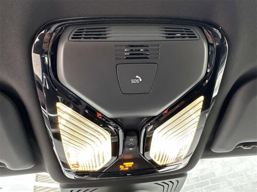 Used 2024 BMW X3 M40i image 21