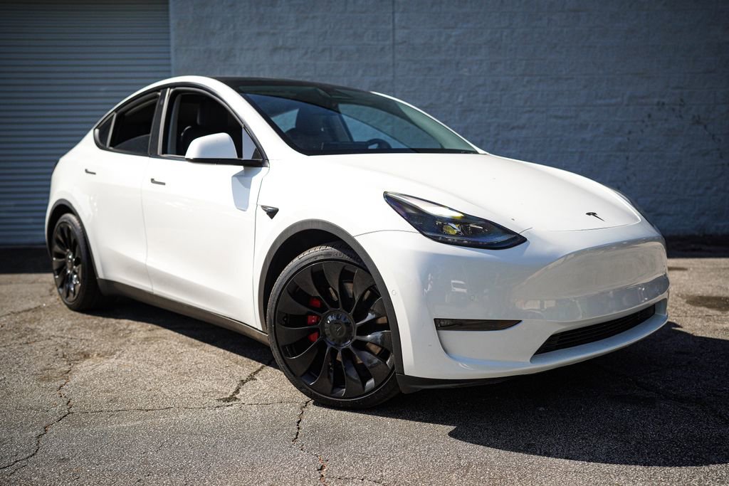 Used 2022 Tesla Model Y Performance image 9