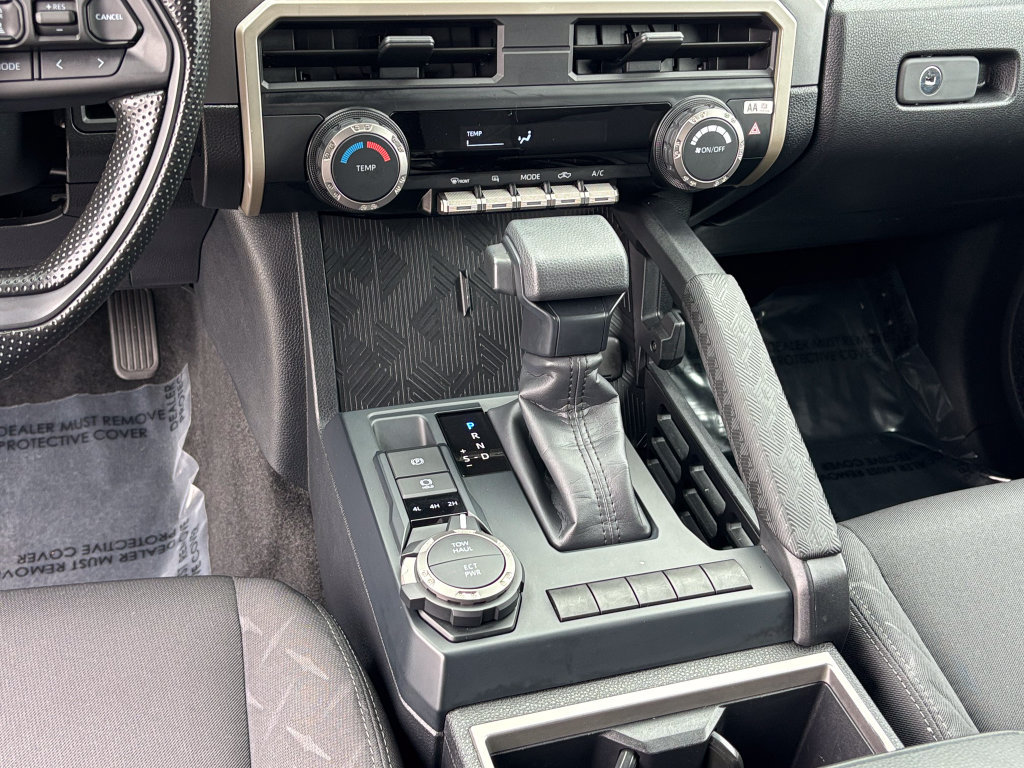 Certified 2025 Toyota Tacoma SR5 AWD/4WD image 23
