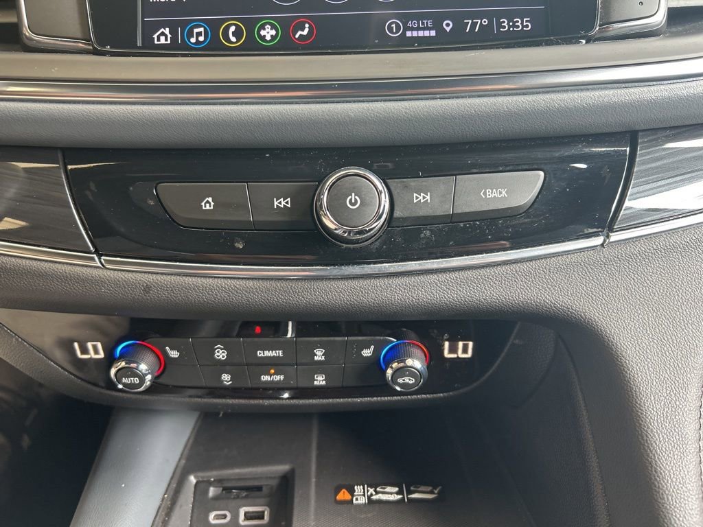 Used 2023 Buick Enclave Essence image 16
