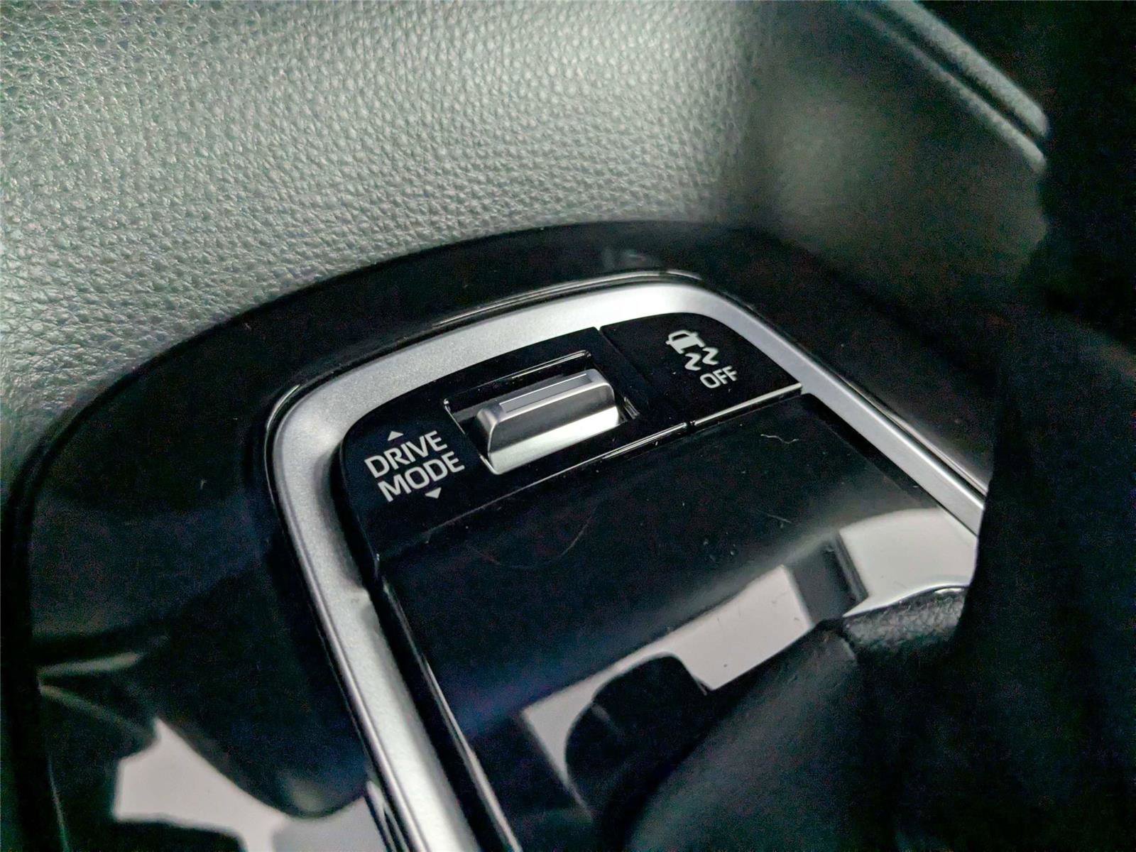Certified 2026 Toyota Corolla SE FWD image 23